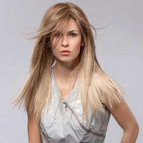 Perruque longue ultra-féminine, une coiffure indémodable
