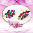 Boucles d'oreilles clips, ornée de strass multicolore