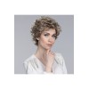 Perruque courte, une coupe chic pour toutes les occasions
