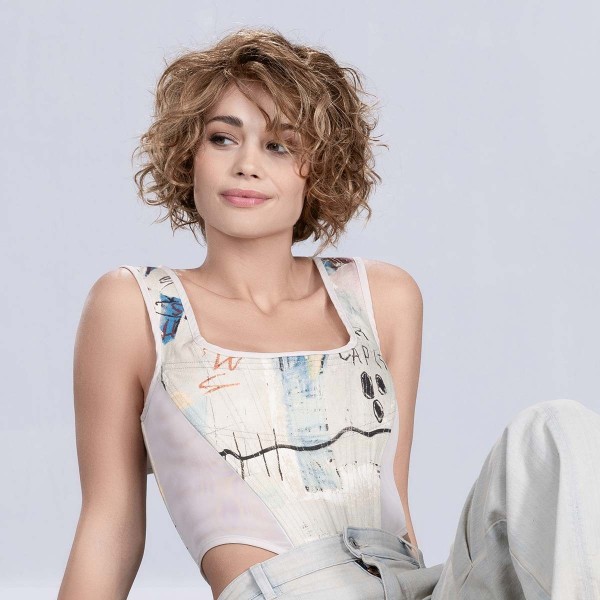 Perruque carré ondulé, une coiffure de déesse