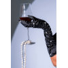 Une paire de gants satinés noirs avec strass - Mapalé