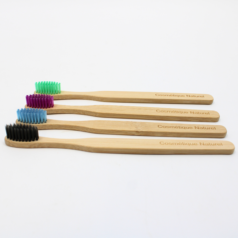 Lot de 4 Brosses à Dents en Bambou Colorées et Biodégradables Cosmétique naturel