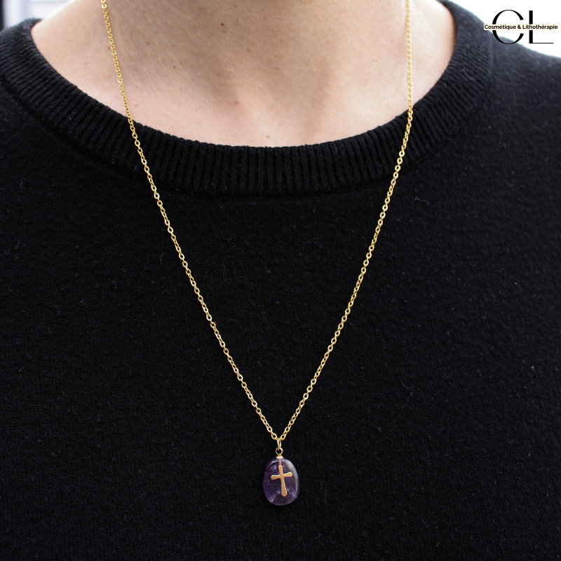 Collier chaine en acier inoxydable doré  avec pierre Améthyste A et Croix Lithothérapie