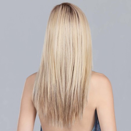 Perruque longue ultra-féminine, une coiffure indémodable
