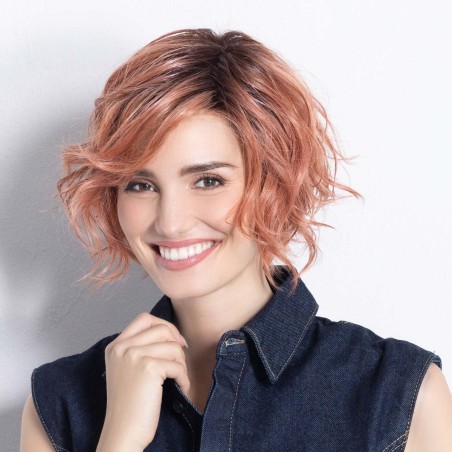 Perruque "Cookie Mono Part", une coiffure audacieuse et moderne